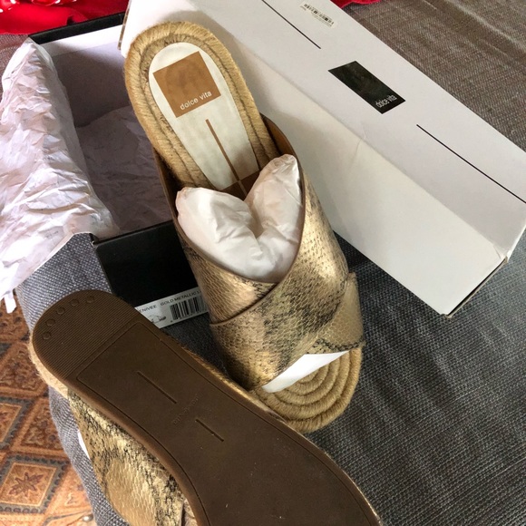 Dolce Vita Gild Metallic slid sandals “Genivee” - Picture 2 of 7